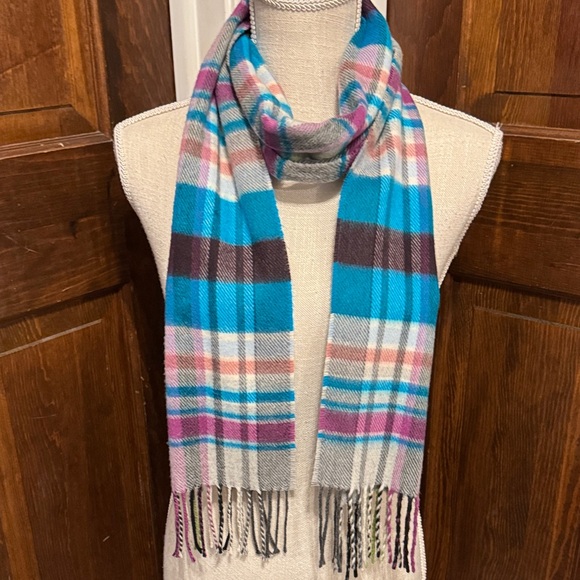 Cashmink Soft Vibrant Plaid Scarf with Fringe Made in Germany - Picture 2 of 2